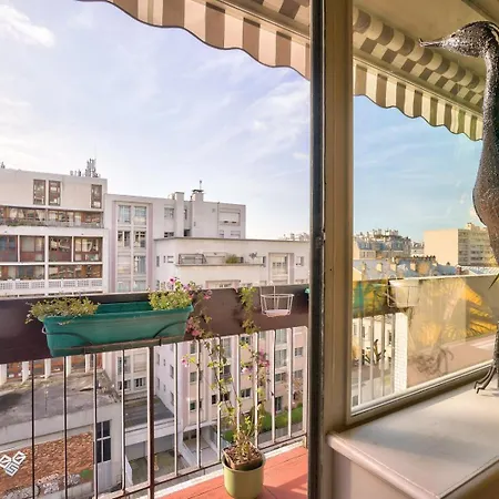 Guestready - 105m2 Bright Appartement Parijs